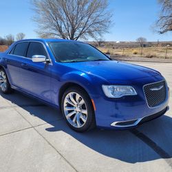 2018 Chrysler 300 Low Mileage 72k