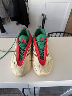 Adidas Dame 9 Egg Nog basketball shoe size 10