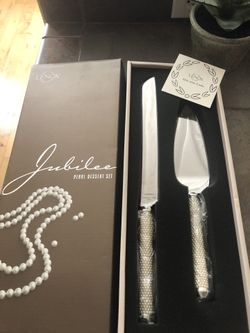 Lenox- Wedding Cake Knife Set/ Toasting Flutes