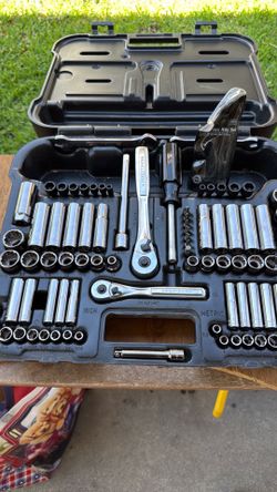 Craftsman tool box