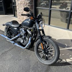 2015 Harley Davidson Sportster Iron 883
