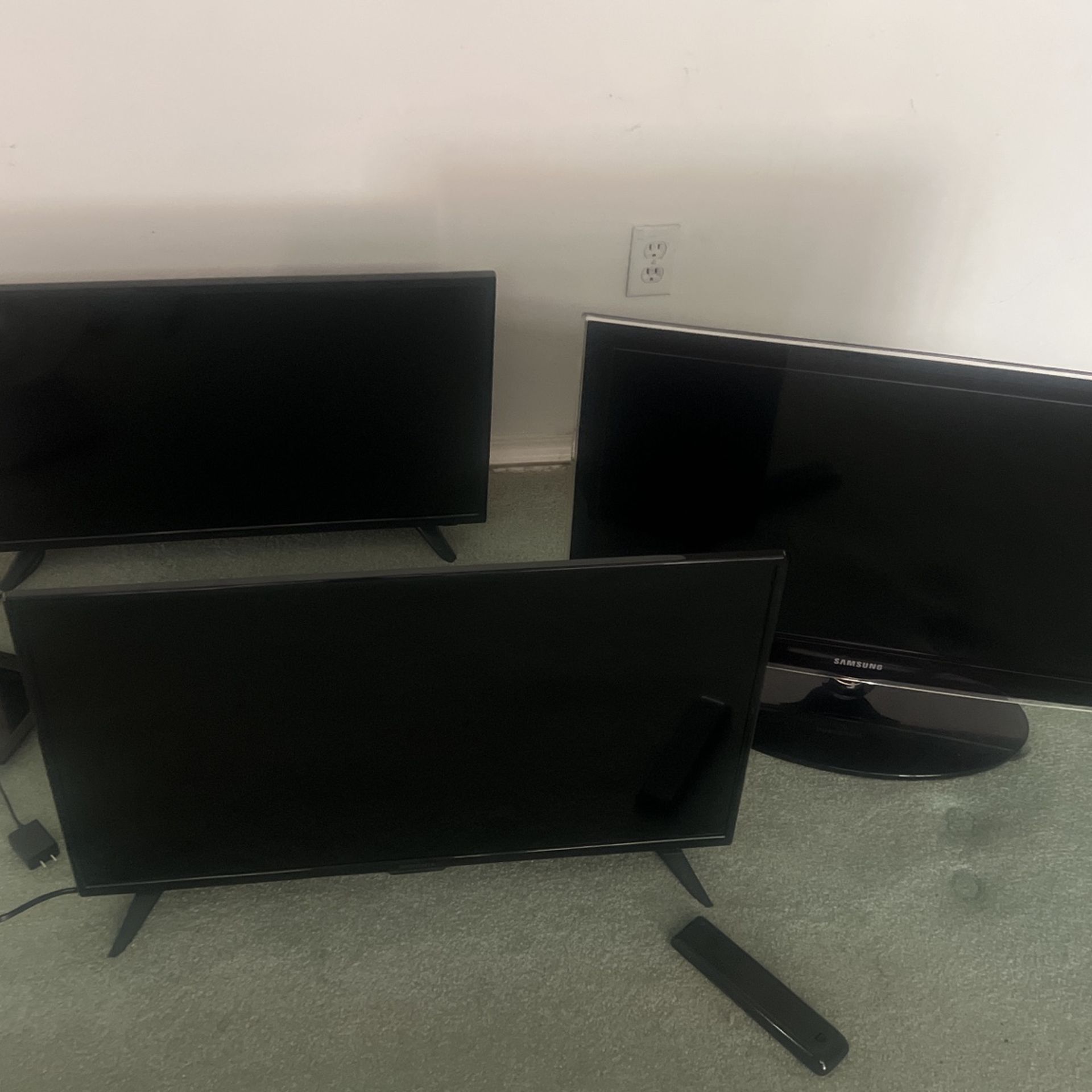 3 TVs