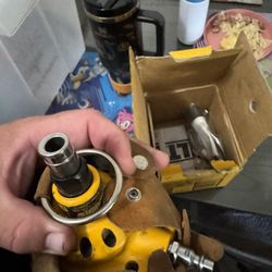 Pneumatic Dewalt palm nailer