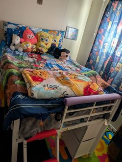 TWIN SIZE LOFT BED