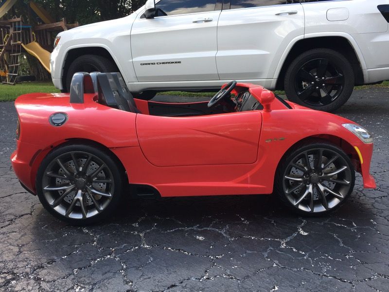 16V Dodge Viper SRT 7.5 MPH ride on Power wheels NOT 6V or 12V