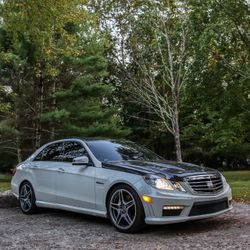 Mercedes Benz E63 AMG 2011