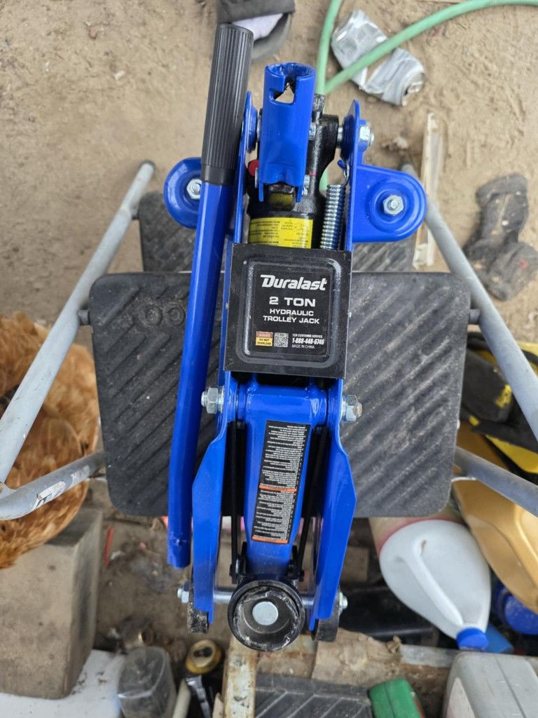 Brand New  2 Ton Duralast Car Jack