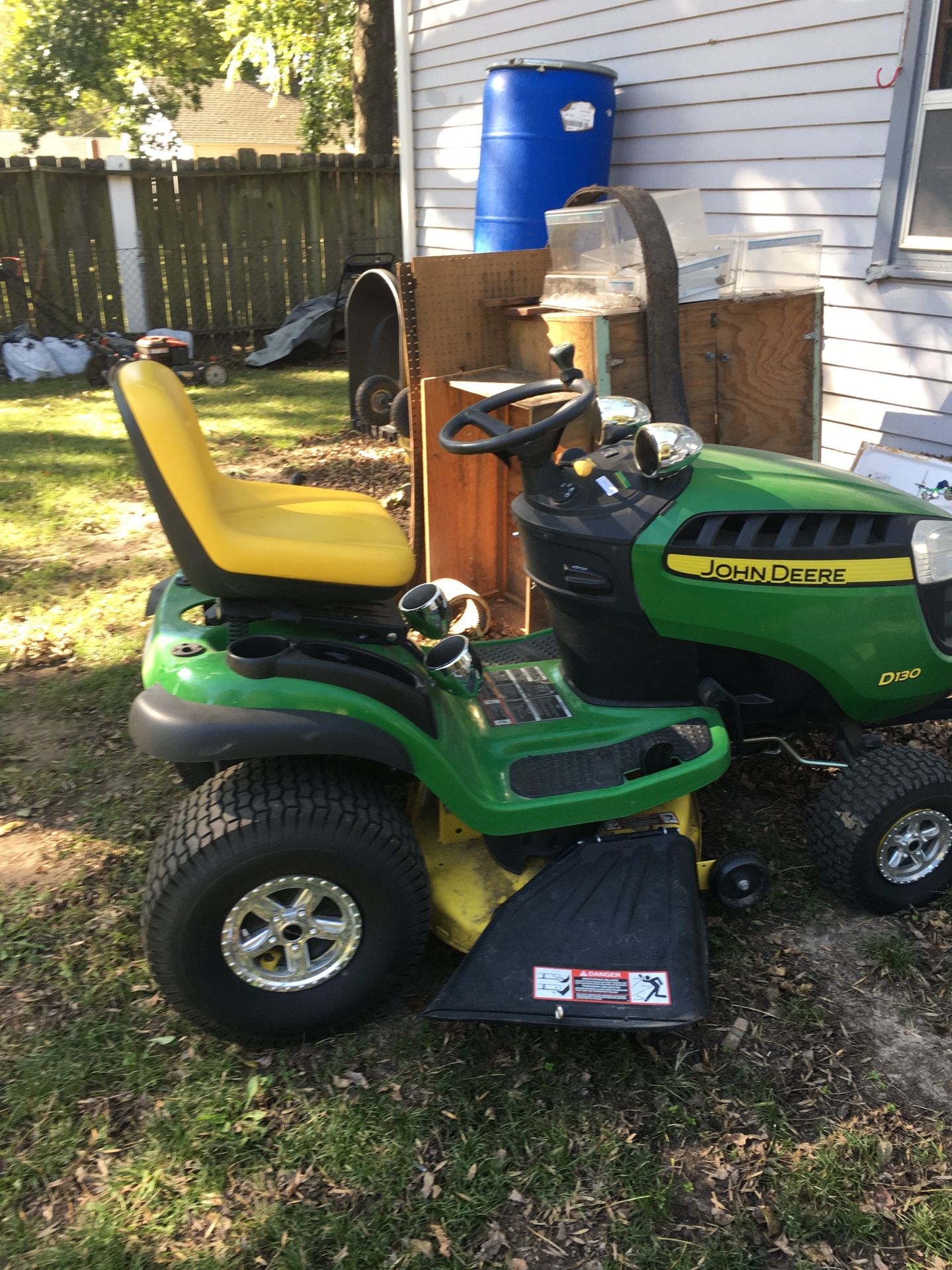 John Deere D130 lawn tractor 42” cut 54 hrs