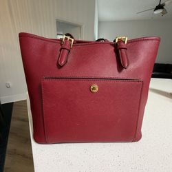 Red tote Michael Kors Bag