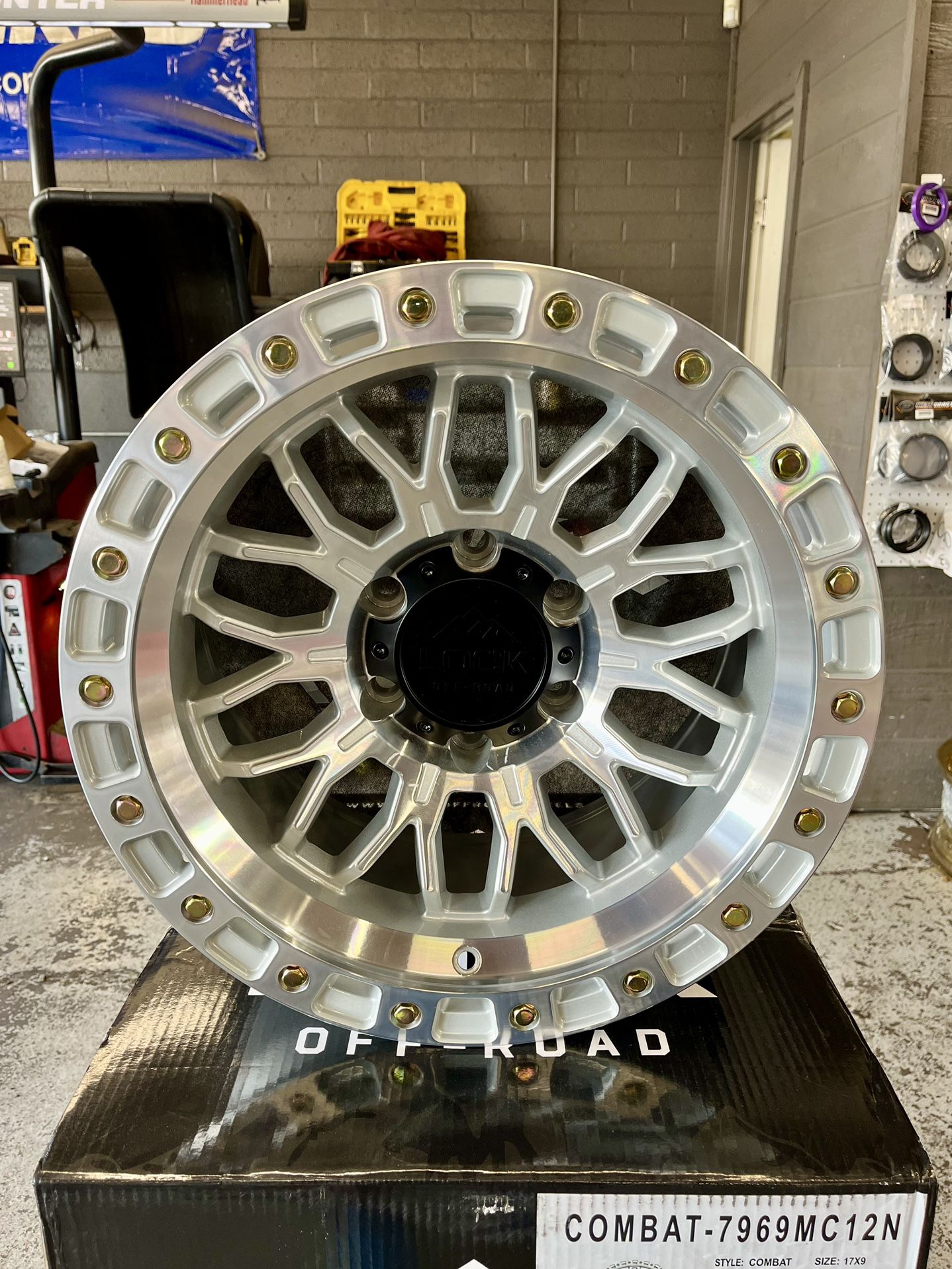 Lock Offroad 17x9