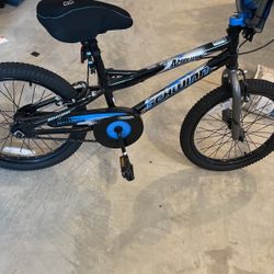 Kids Bike 25 Inches. 