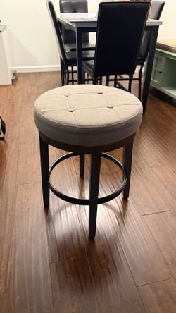 Swivel Upholstered Bar Stool
