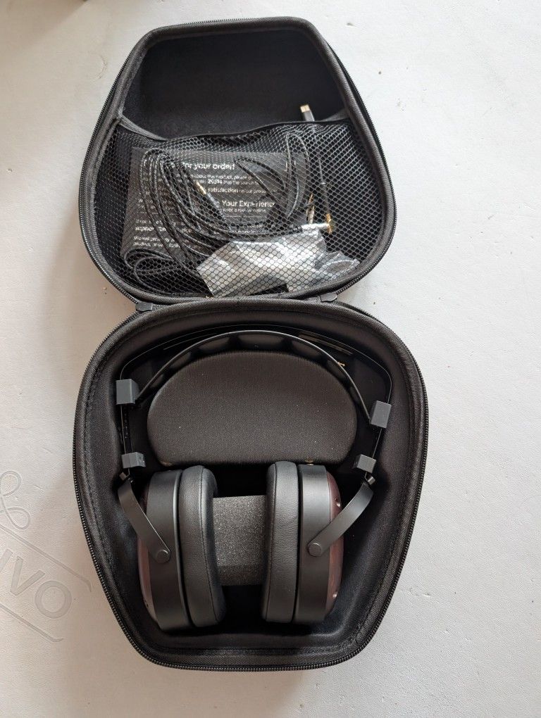 Monoprice Monolith M565C Magnetic Headphones