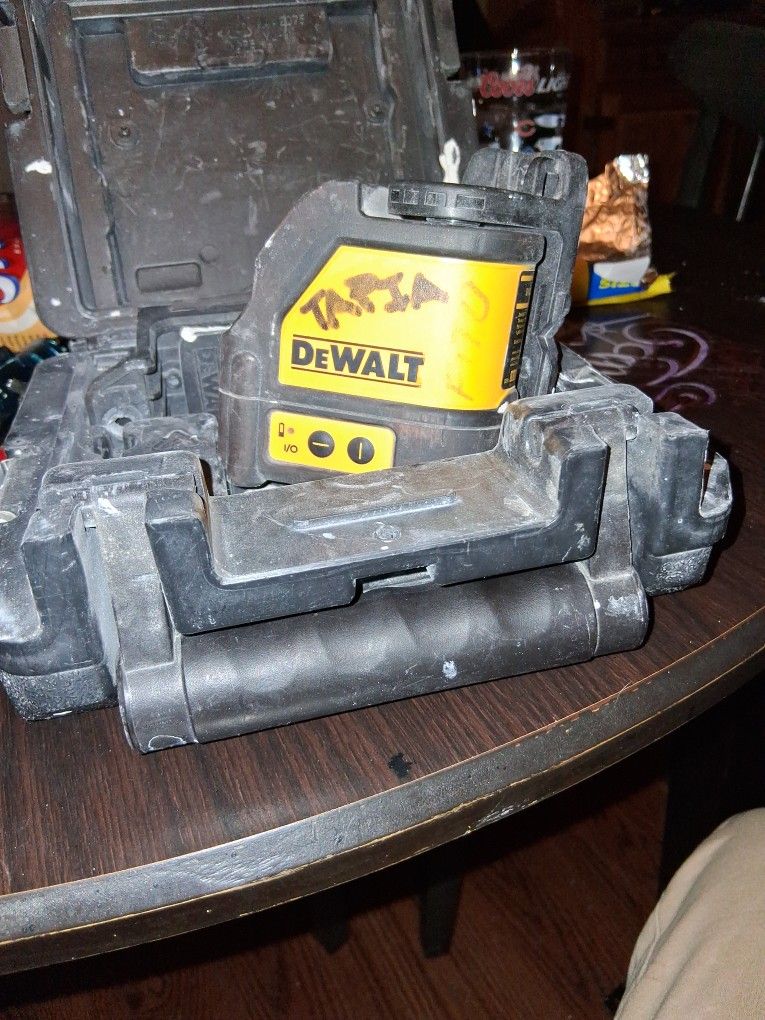 DeWalt Laser And Level
