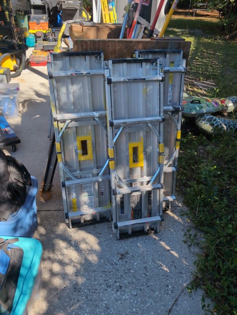 Gorilla Ladders Work Platforms 