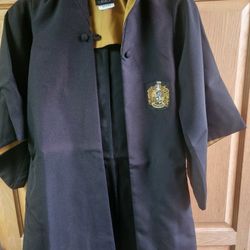 Universal Studios Slytherine And Hufflepuff Robes New With Tags