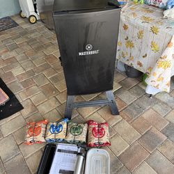 Masterbuilt 30” Digital Smoker -Like New