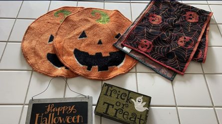 Halloween Decor 