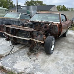 (2) 1971 Chevrolet Monte Carlo