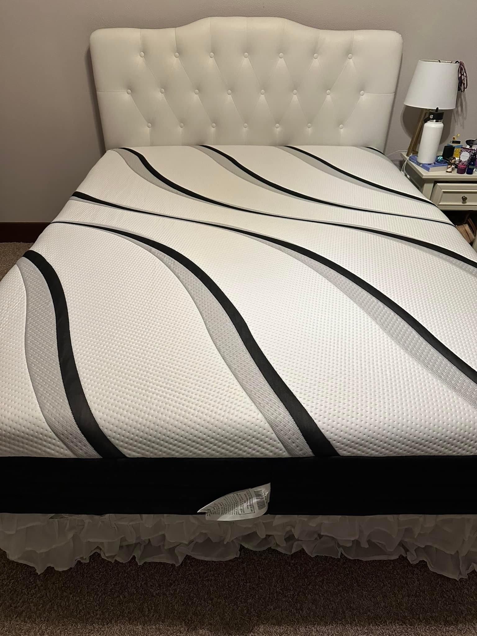 โจMattresses at Rock-Bottom Prices!โจ