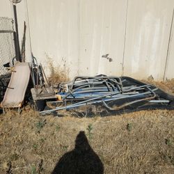 Free Trampoline And Swing Set 