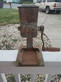 1940's Vintage Lighting Ice Cube Crusher