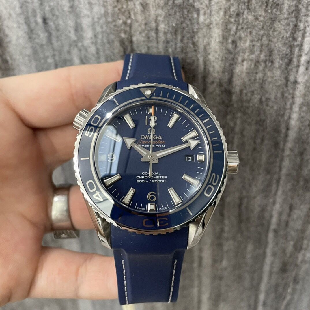 Omega Seamaster Planet Ocean Watch 42mm