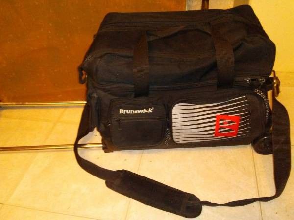 Brunswick Two Ball Bowling Bag On Wheels & W/Handle!