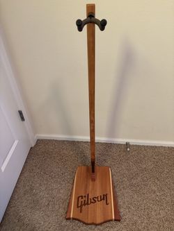 Gibson Handcrafted Guitar Stand – Mahogany  (New!)