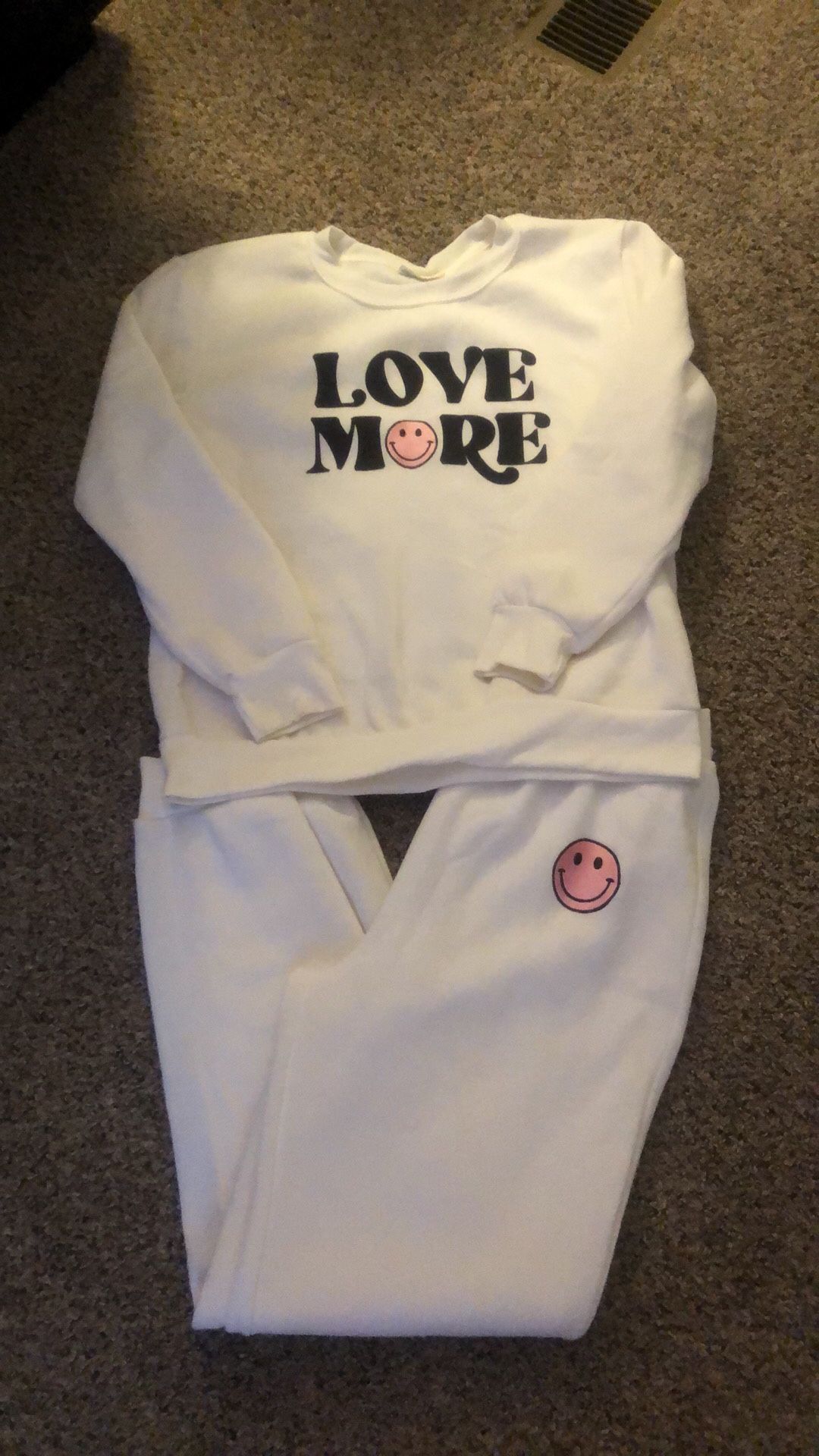 100% Polyester Sweatsuit 