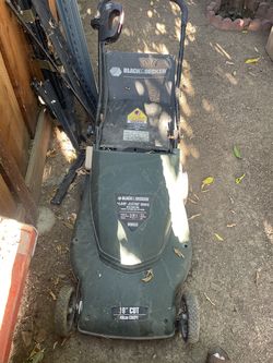 Electric lawnmower