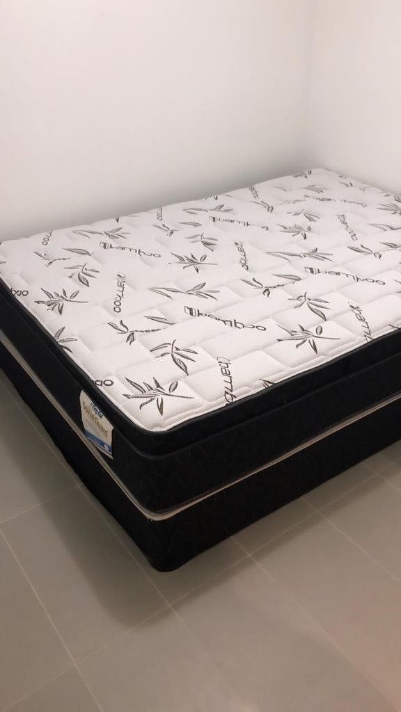 Mattress Full size Firm Orthopedic + box spring Gift Totally new 🛏🌟🏠