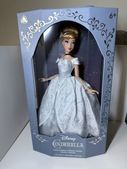 Cinderella 75th Anniversary Limited Edition Doll – 17''