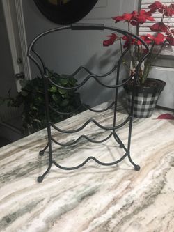 Countertop wine rack