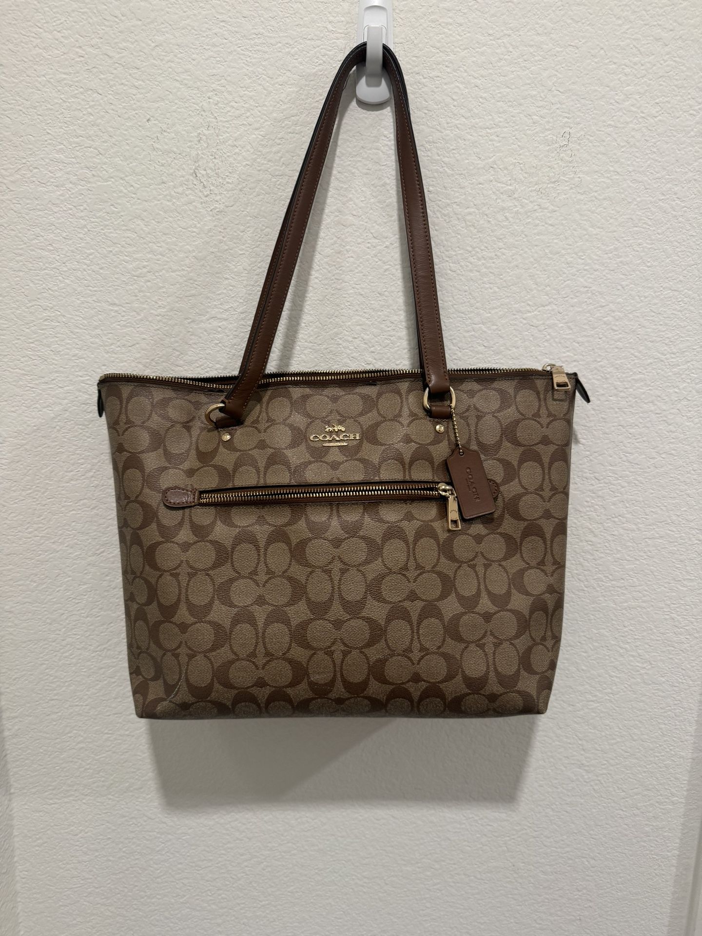 Coach Purse, Large 16x11