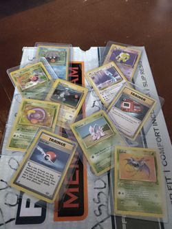 10 VINTAGE POKEMON CARDS - $8 FOR ALL  PICK ⛏️ UP ONLY