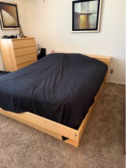 Queen Storage Bed Frame with Built-In Storage – Light Wood