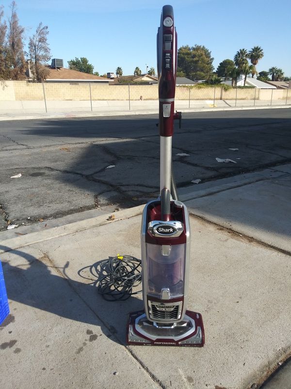 Shark Rotator True Pet Vacuum for Sale in North Las Vegas, NV OfferUp