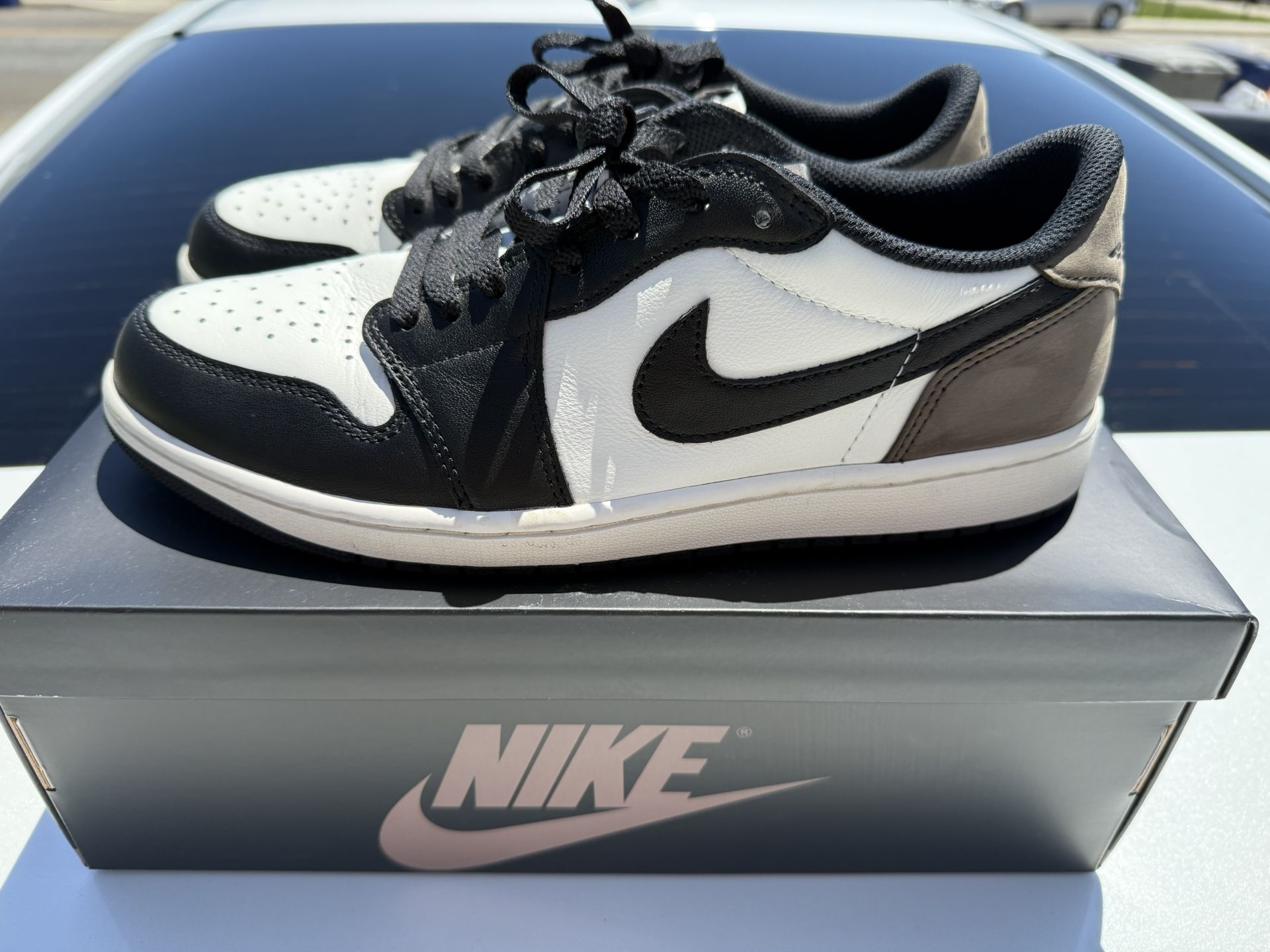 Jordan 1 Retro Low Mochas