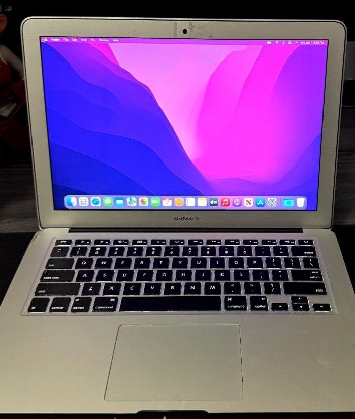 Apple MacBook Air 2017 8 GB For Sale