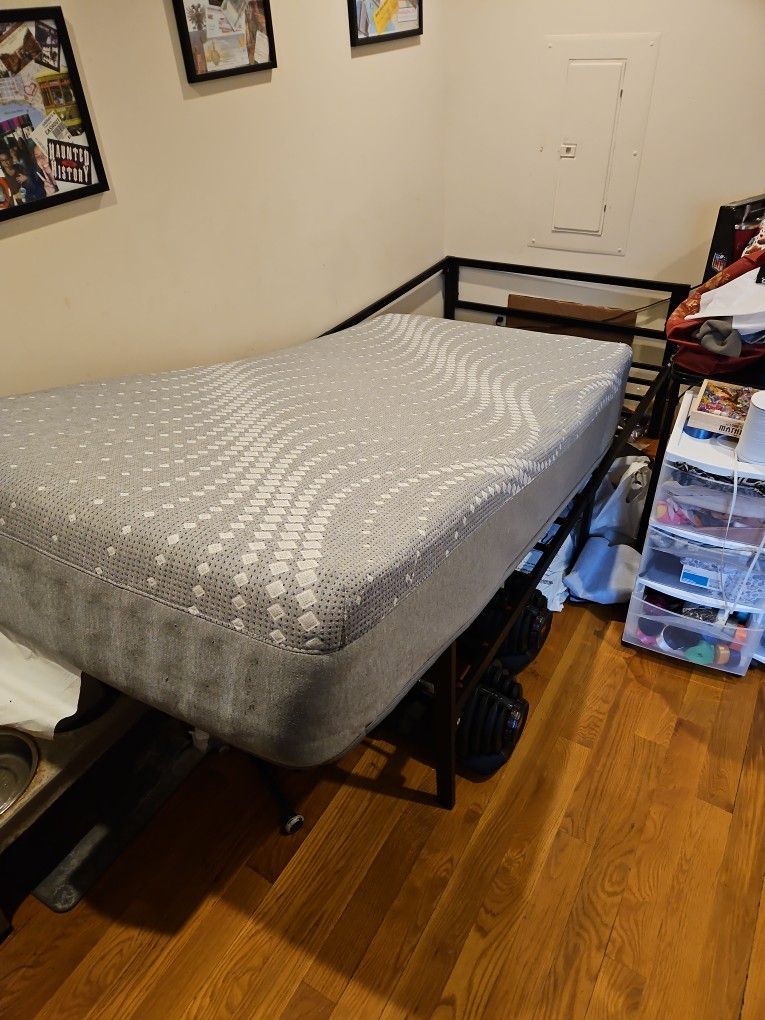 Twin Mattress Sealy Posturepedic Hybrid Mattress And Frame