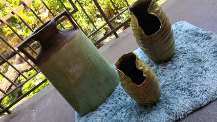 3 Vases decorations !! Pick up only