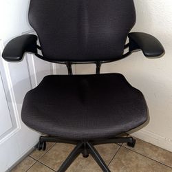Human Scale Freedom Chair