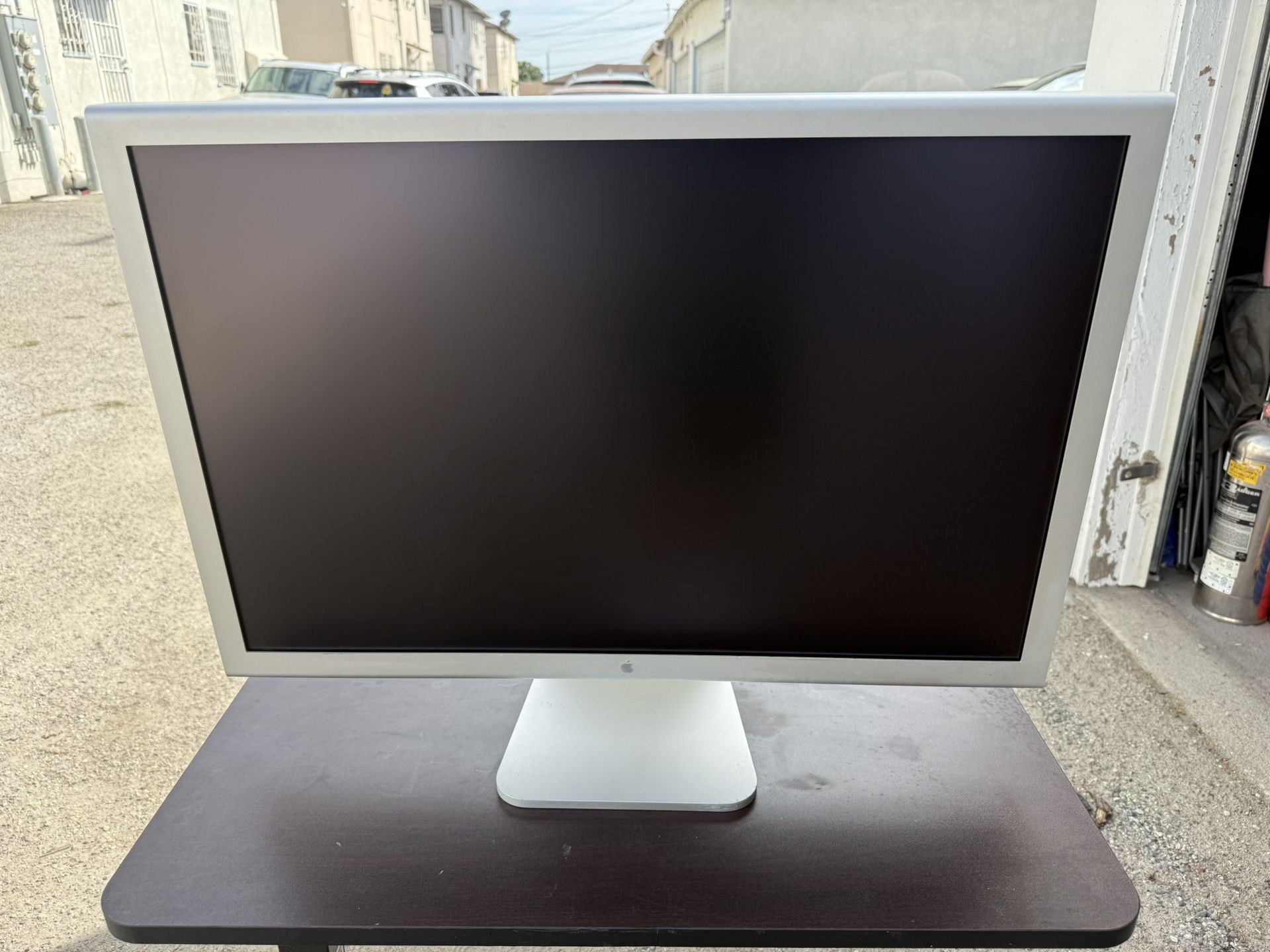 Apple HD Cinema Display 