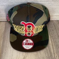 Boston Red Soxs New Era Snapback Hat$35