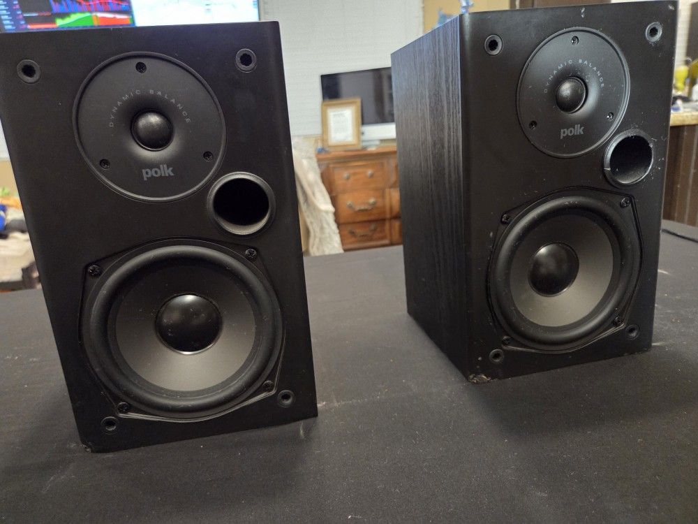 Pair Polk Studio Qualify Speakers T15