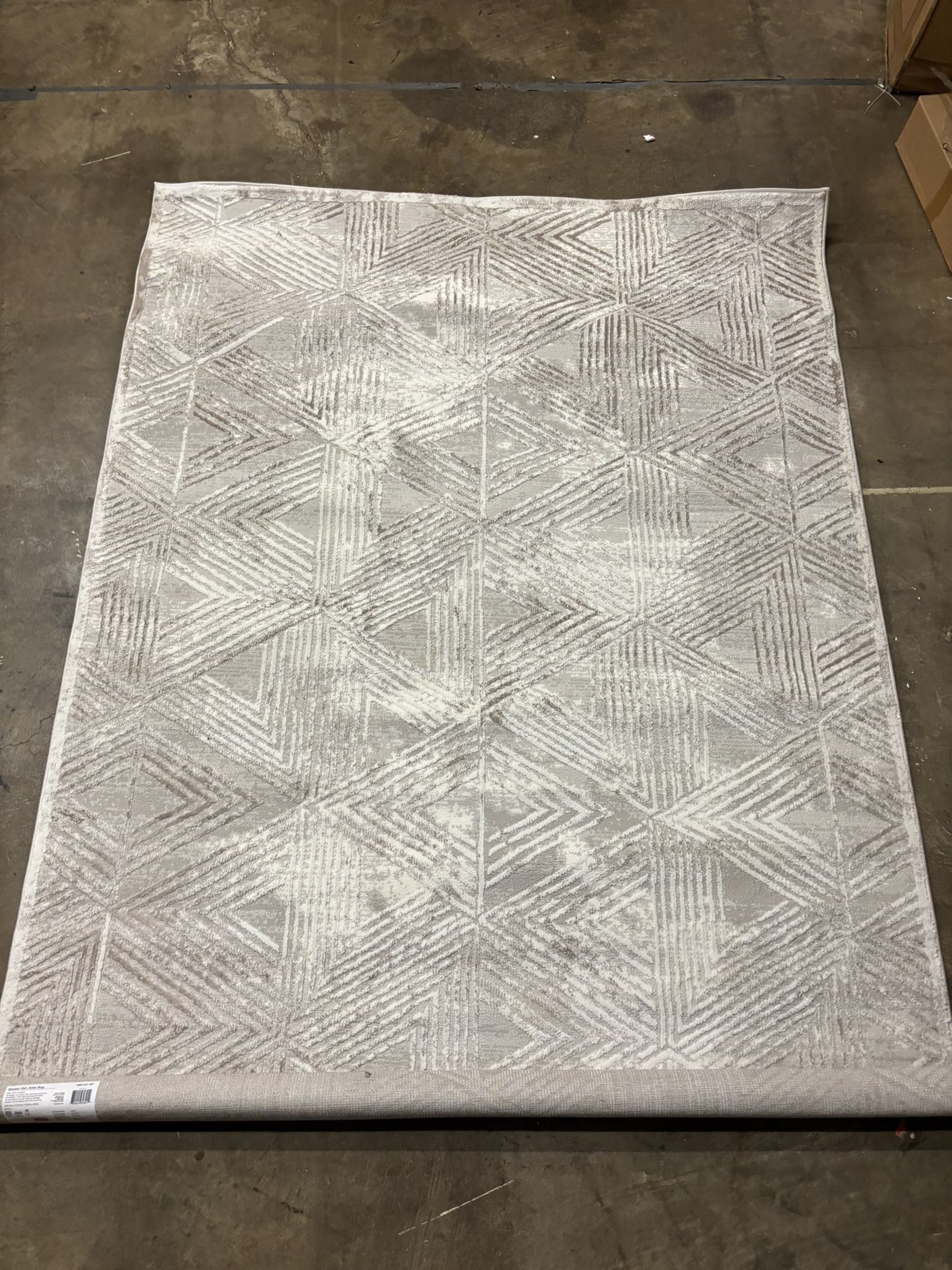New 5’2” x 7’2” Cream Indoor Area Rug