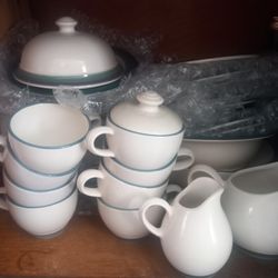 Large dining set/ dishes