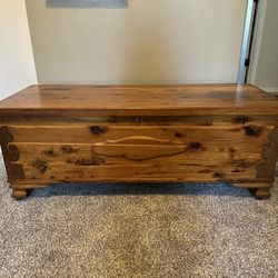 Ed Roos Company Cedar Hope Chest