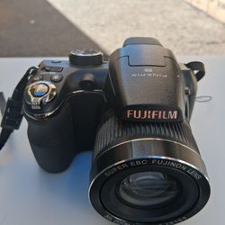 FujiFilm Digital Camera Tested And Operational 